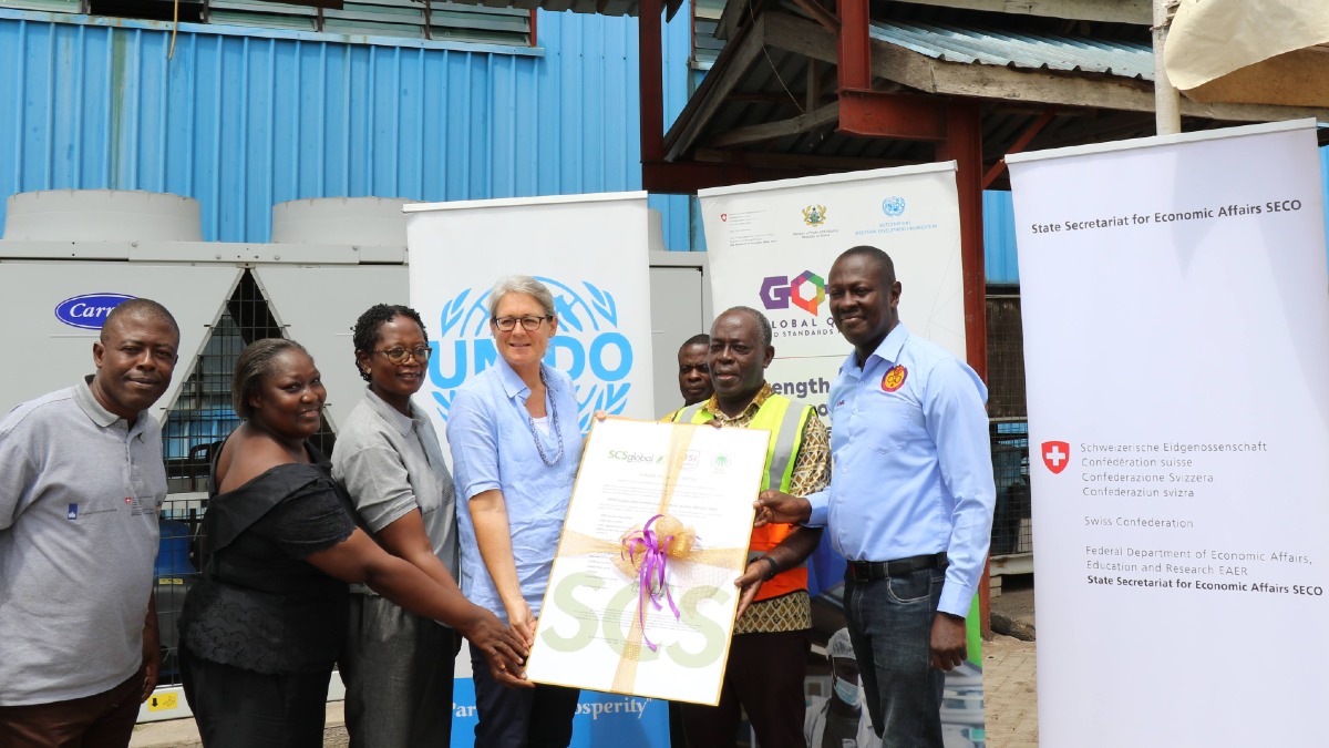 Juaben and Solidaridad officials display the new RSPO certificate