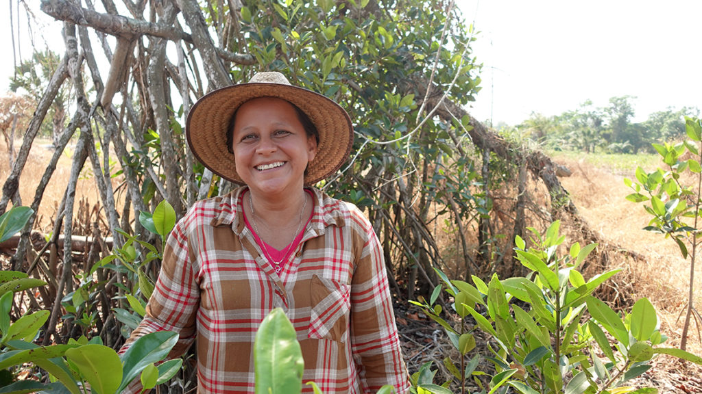 Carmen works to protect the mangrove ecosystem in Guatemala.
