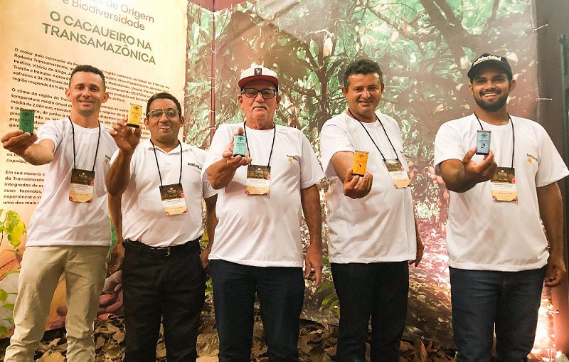 Awarded smallholder farmers during the Contest of Chocolates of Origin from the Amazon, of the Amazonas Chocolat Festival in 2019