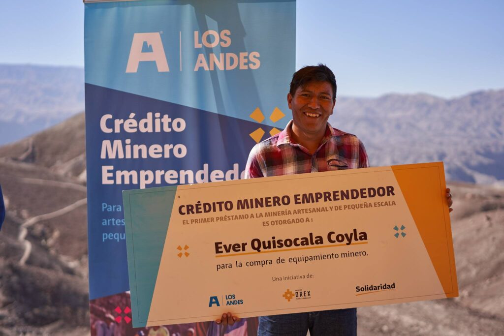 Ever Quisocala is an artisan miner who received the first ever credit to acquire new technology