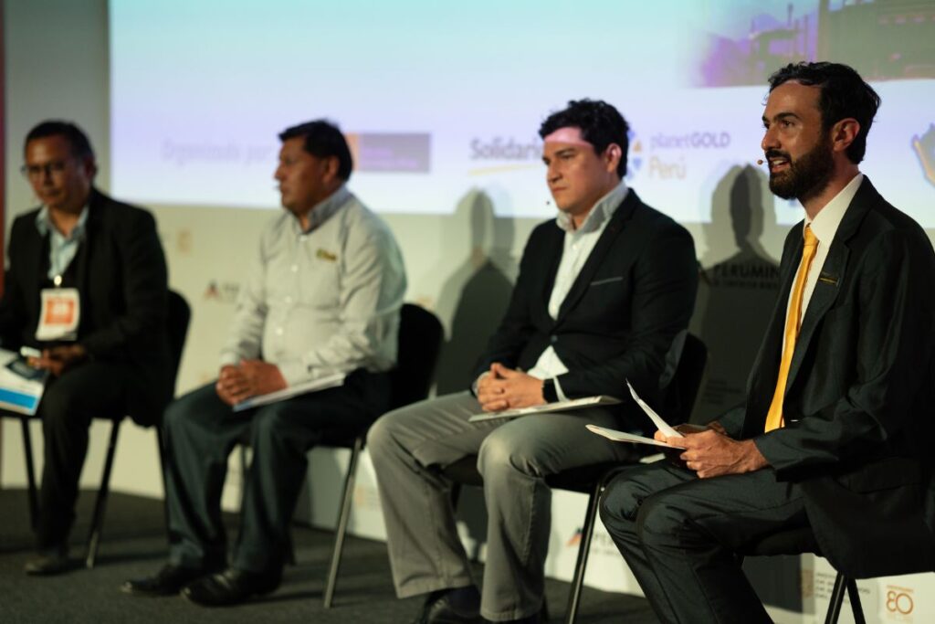 Mauricio Winkeried, Solidaridad mining manager, moderates a panel discussion on financial inclusion at Perumin36