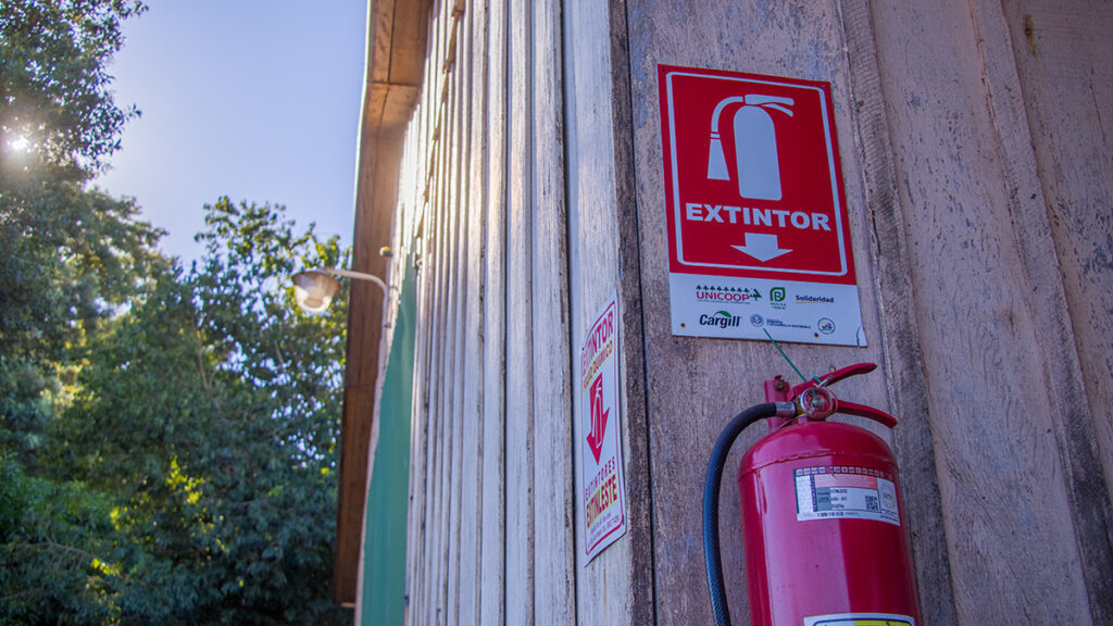 Safety signage on Marcelo Wiest’s farm. Credit: Agropecuaria&Negocios