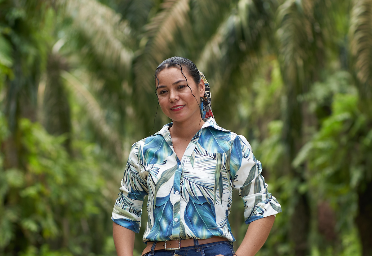 Marisol Velásquez, a palm grower, represents female leadership in the country's agro-industrial sector.
