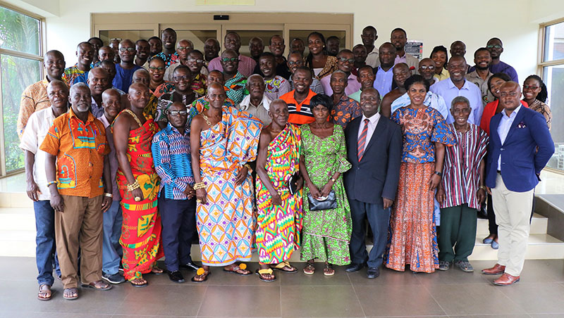 Stakeholders, including the tenant farmers, landowners, civil society, government agencies and the private sector participated in the landmark roundtable